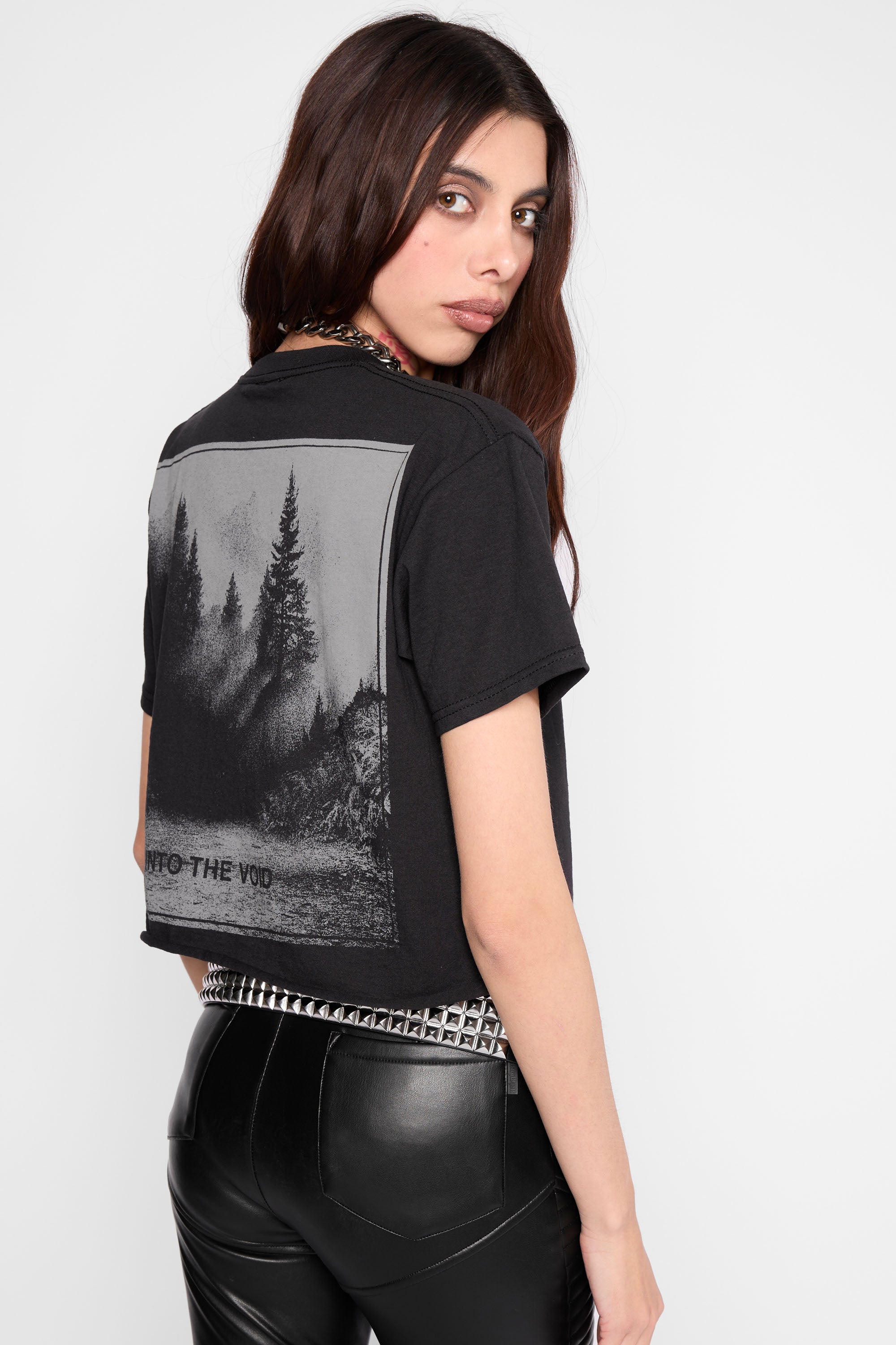 Requiem Cropped Cut-Off Tee